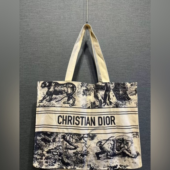 Dior Doiriviera tote bag VIP gift 37x42cm NWT - Picture 1 of 4